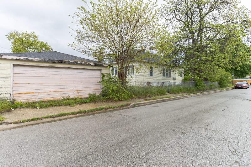 8854 South May Street Chicago, IL 60620 - Photo 5 of 26