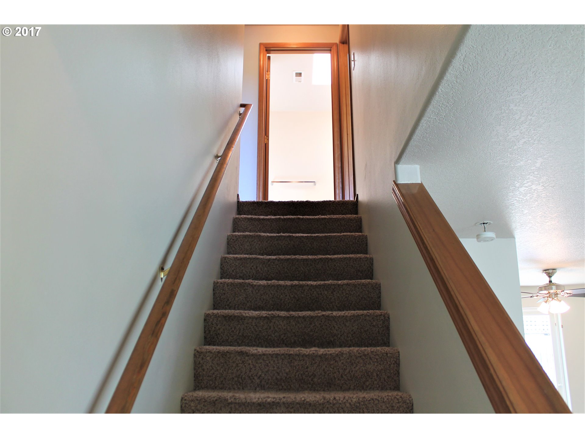 1026 Southwest Ivory Loop Gresham, OR 97080 - Photo 8 of 13 a view of entryway