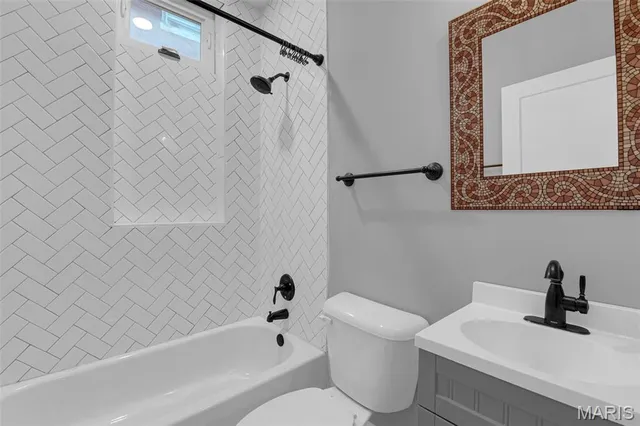 $294,900 | 2212 Indiana Avenue, St. Louis, MO 63104