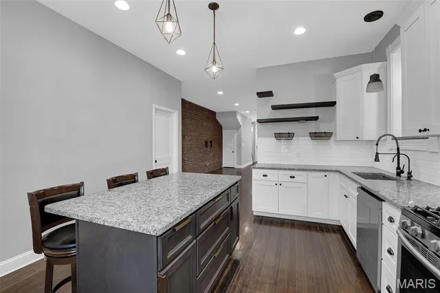 $294,900 | 2212 Indiana Avenue, St. Louis, MO 63104