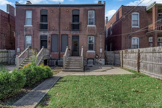 $294,900 | 2212 Indiana Avenue, St. Louis, MO 63104