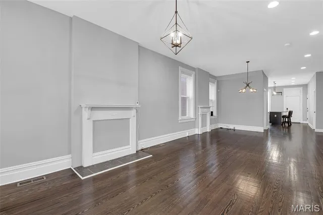 $294,900 | 2212 Indiana Avenue, St. Louis, MO 63104