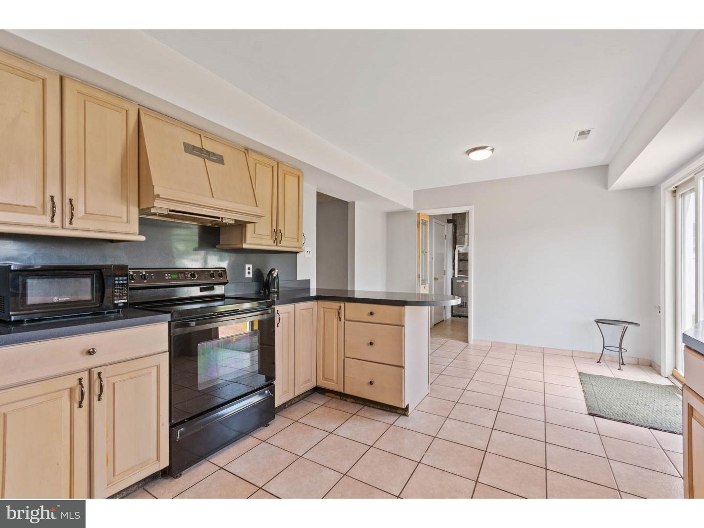 34 Hartford Road Sewell, NJ 08080 - Photo 8 of 25