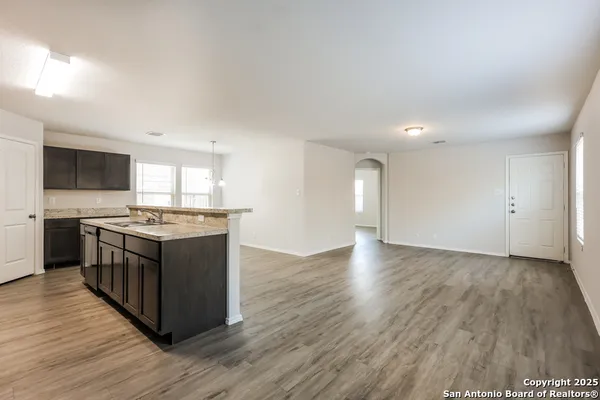 $1,675 | 10370 Clearwater Way, San Antonio, TX 78223