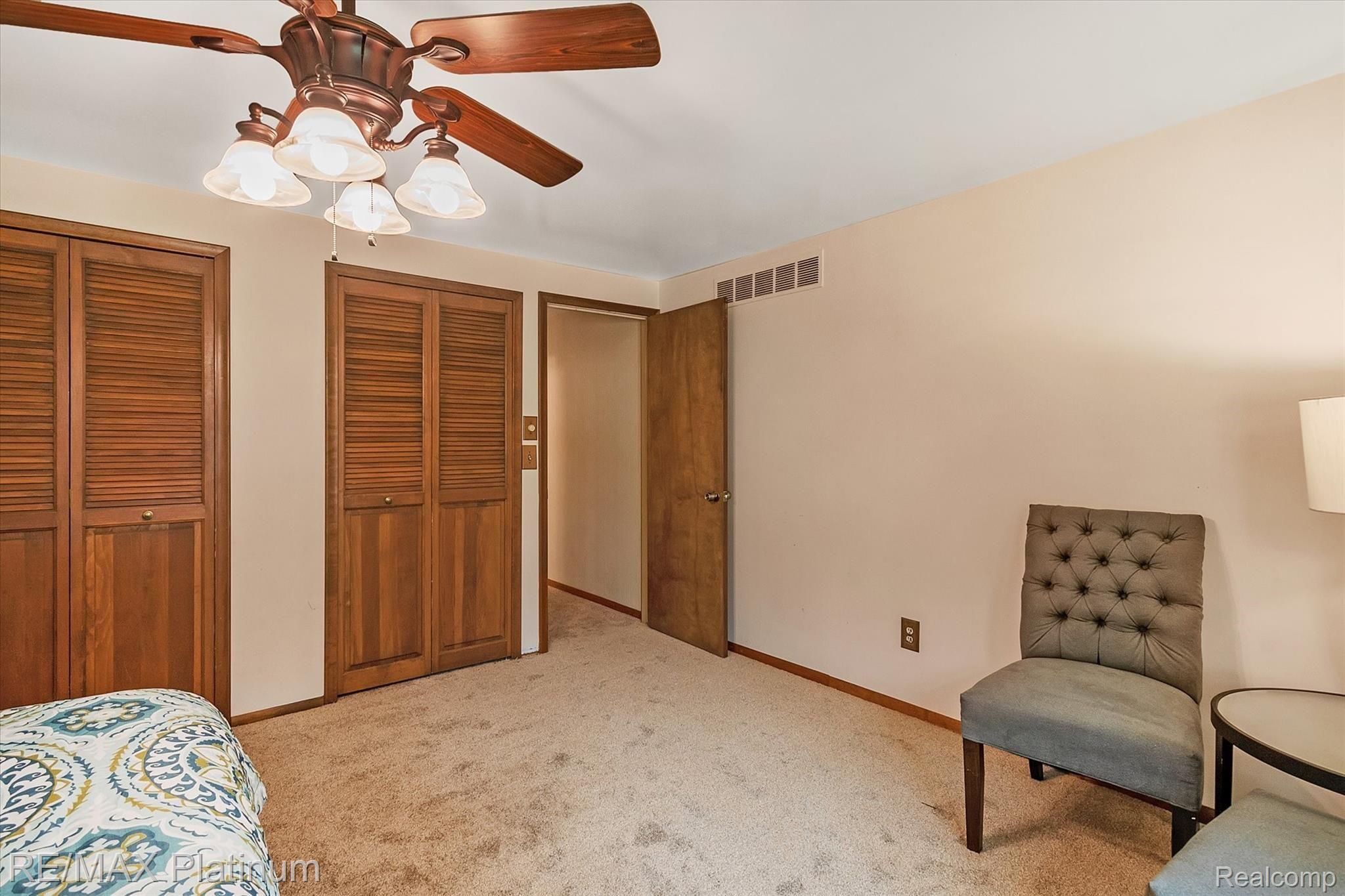 44284 Arlington Road Canton, MI 48187 - Photo 14 of 30 20-44284-Arlington-Rd-Windowstill-Real-Estate-Photography-20.jpg
