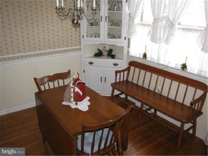 1046 Mearns Road Warminster, PA 18974 - Photo 3 of 14 Dining Room