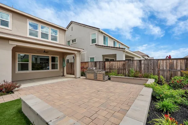 $930,000 | 2946 Valencia Street, Lodi, CA 95242
