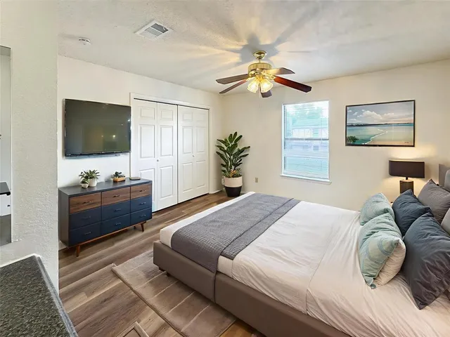 $1,350 | 1024 Southmoor Drive, Unit 1026, Arlington, TX 76010