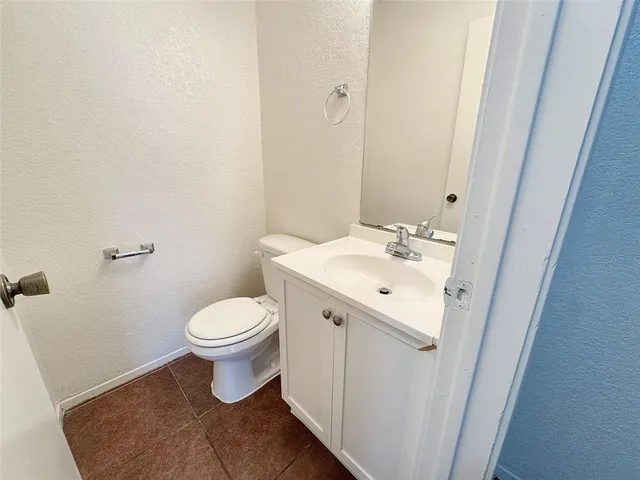 $1,350 | 1024 Southmoor Drive, Unit 1026, Arlington, TX 76010
