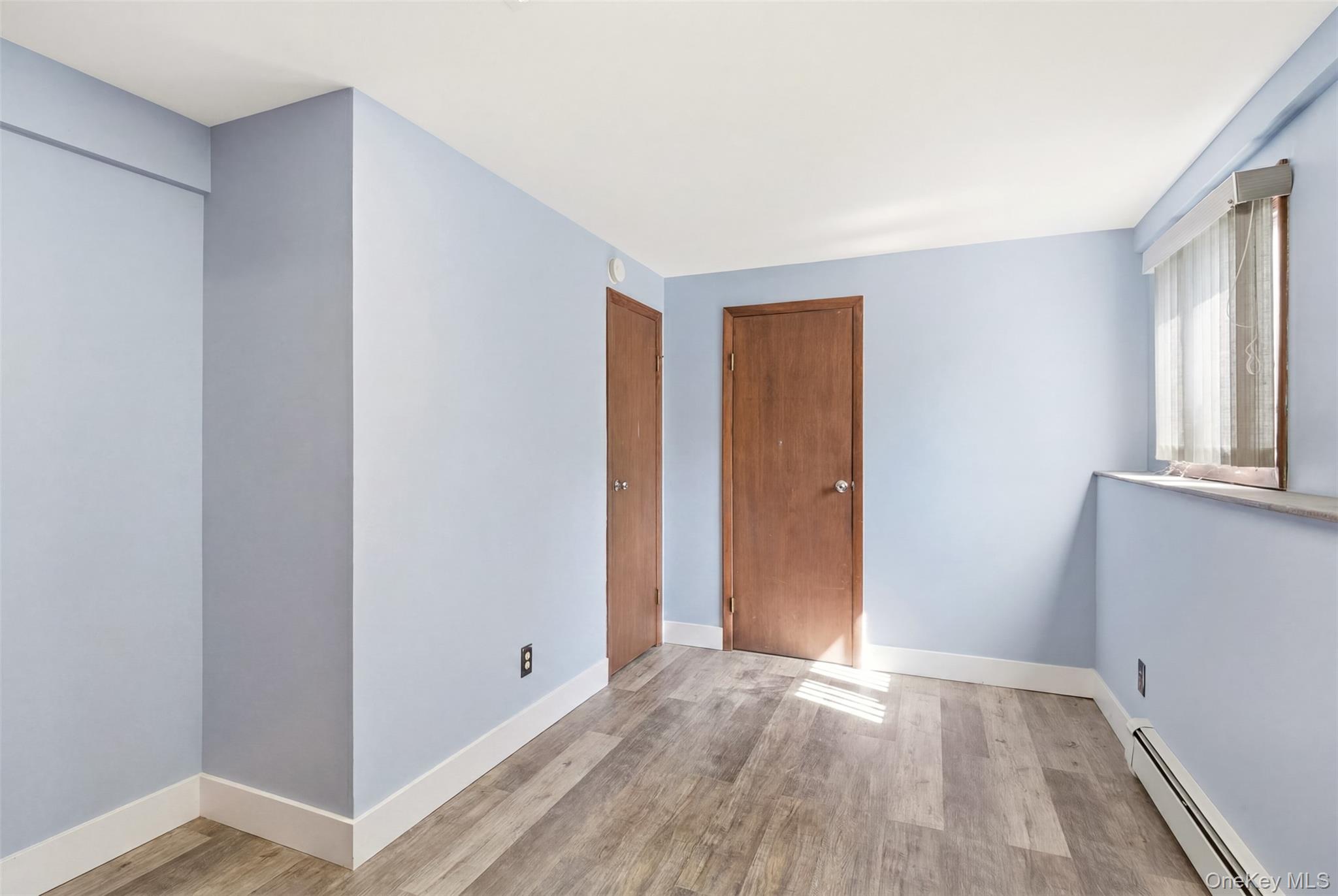 29 Vineyard Road Huntington, NY 11743 - Photo 23 of 35