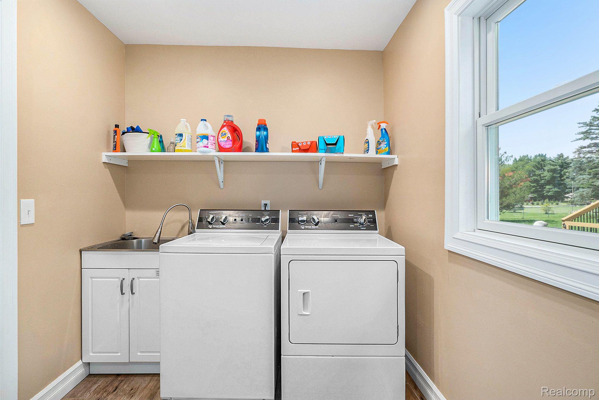 2140 Reid Road Flint, MI 48507 - Photo 14 of 27 Gallery Image 14