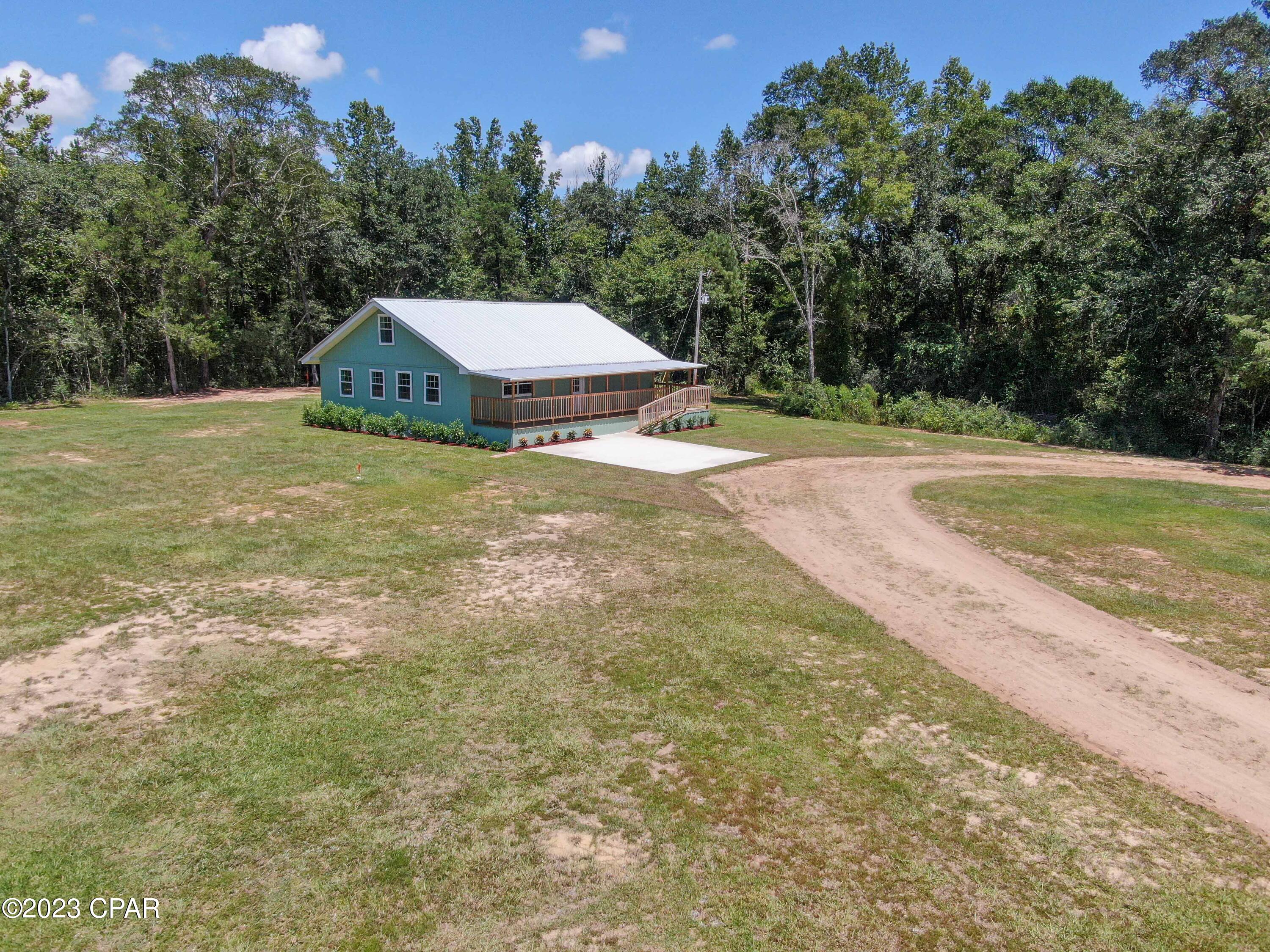 4232 Wilderness Road Vernon, FL 32462 - Photo 32 of 38