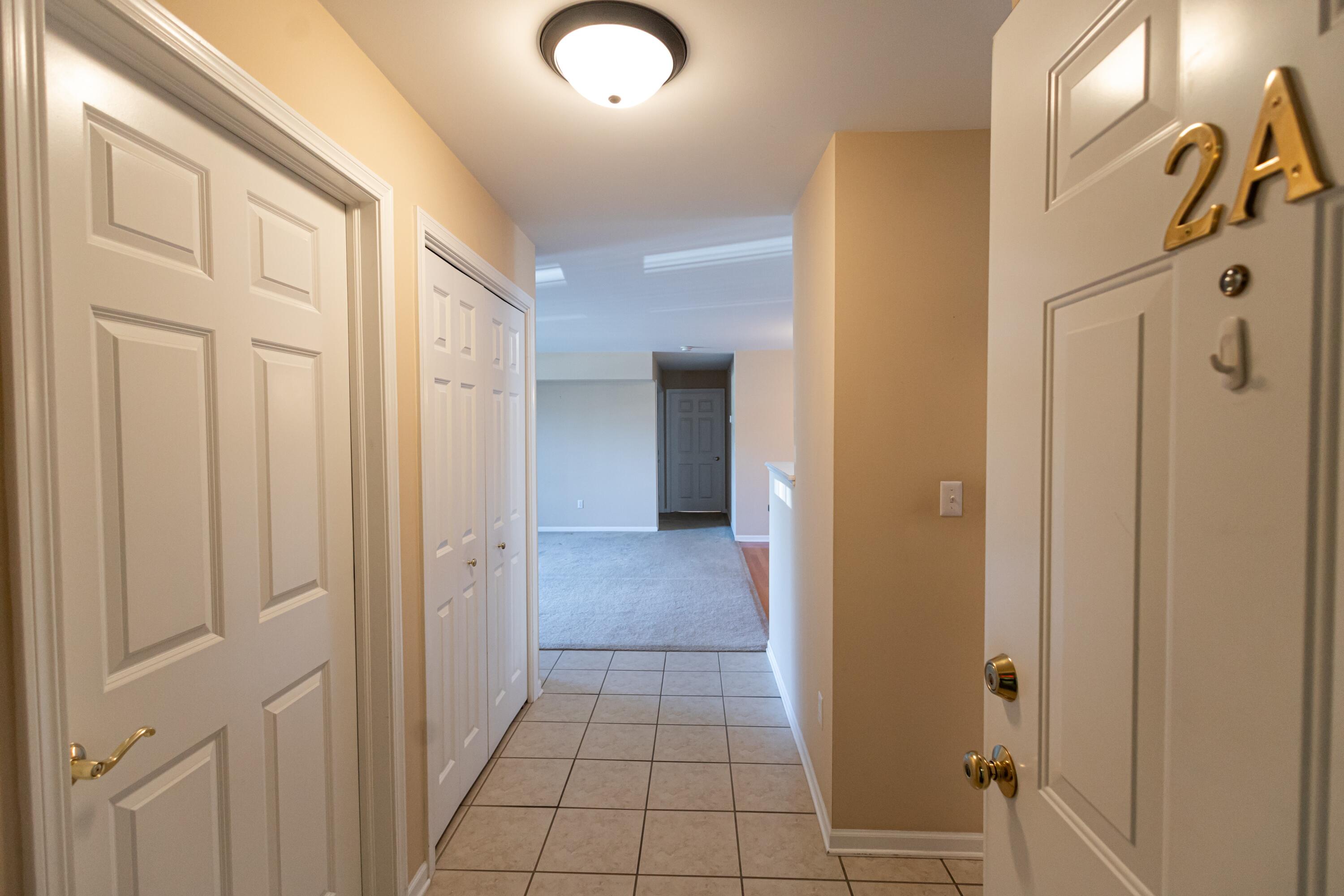 1608 White Oak Circle, Unit 2A Munster, IN 46321 - Photo 3 of 37 3000x2000