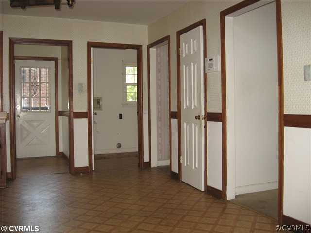 4810 Wilconna Road Chesterfield, VA 23832 - Photo 3 of 11 wooden floor and closet in a room
