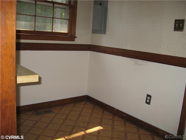 4810 Wilconna Road Chesterfield, VA 23832 - Photo 9 of 11 a view of a closet