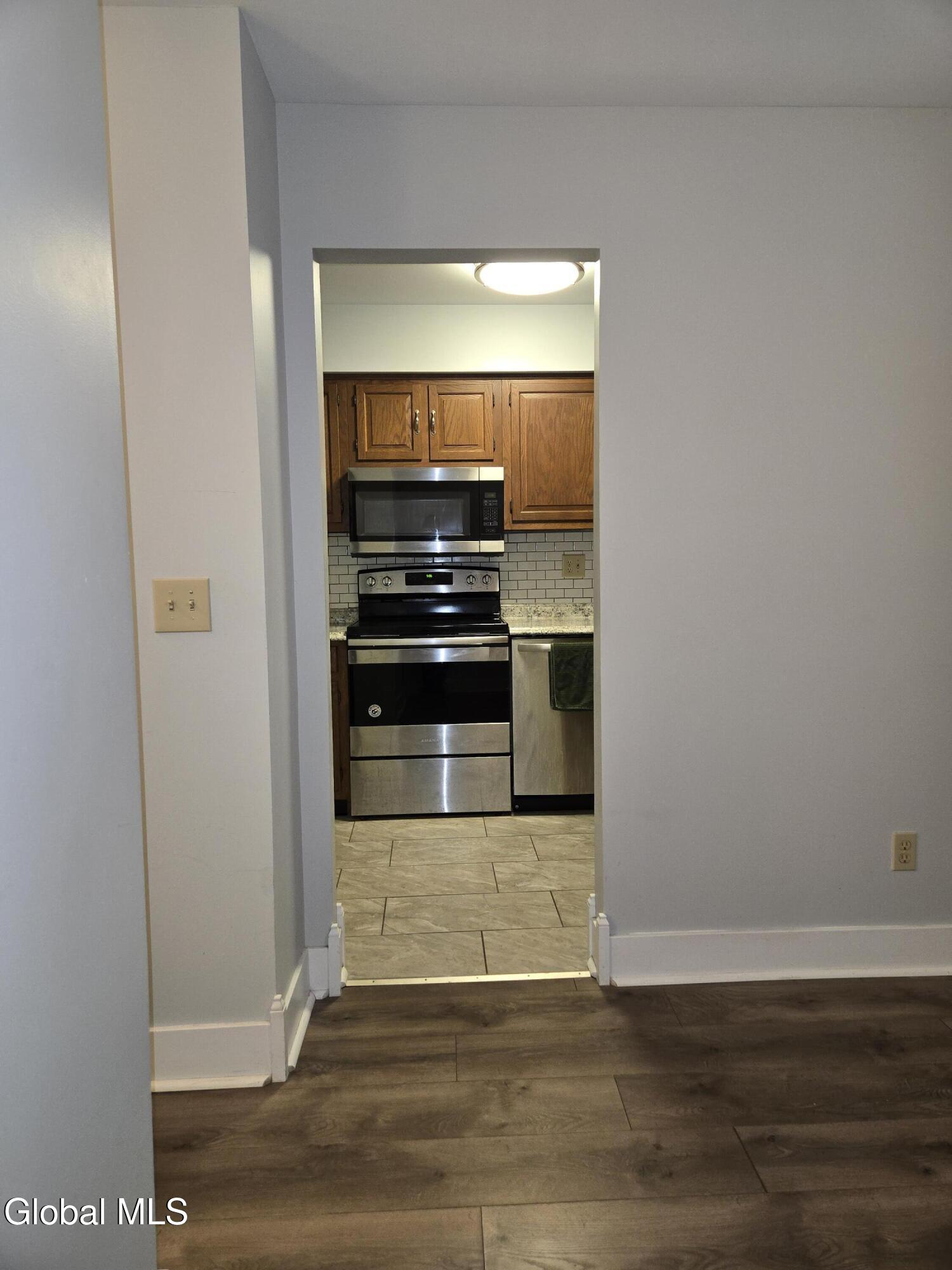 93 Ridgewood Terrace Albany, NY 12203 - Photo 15 of 38 20260307_170816