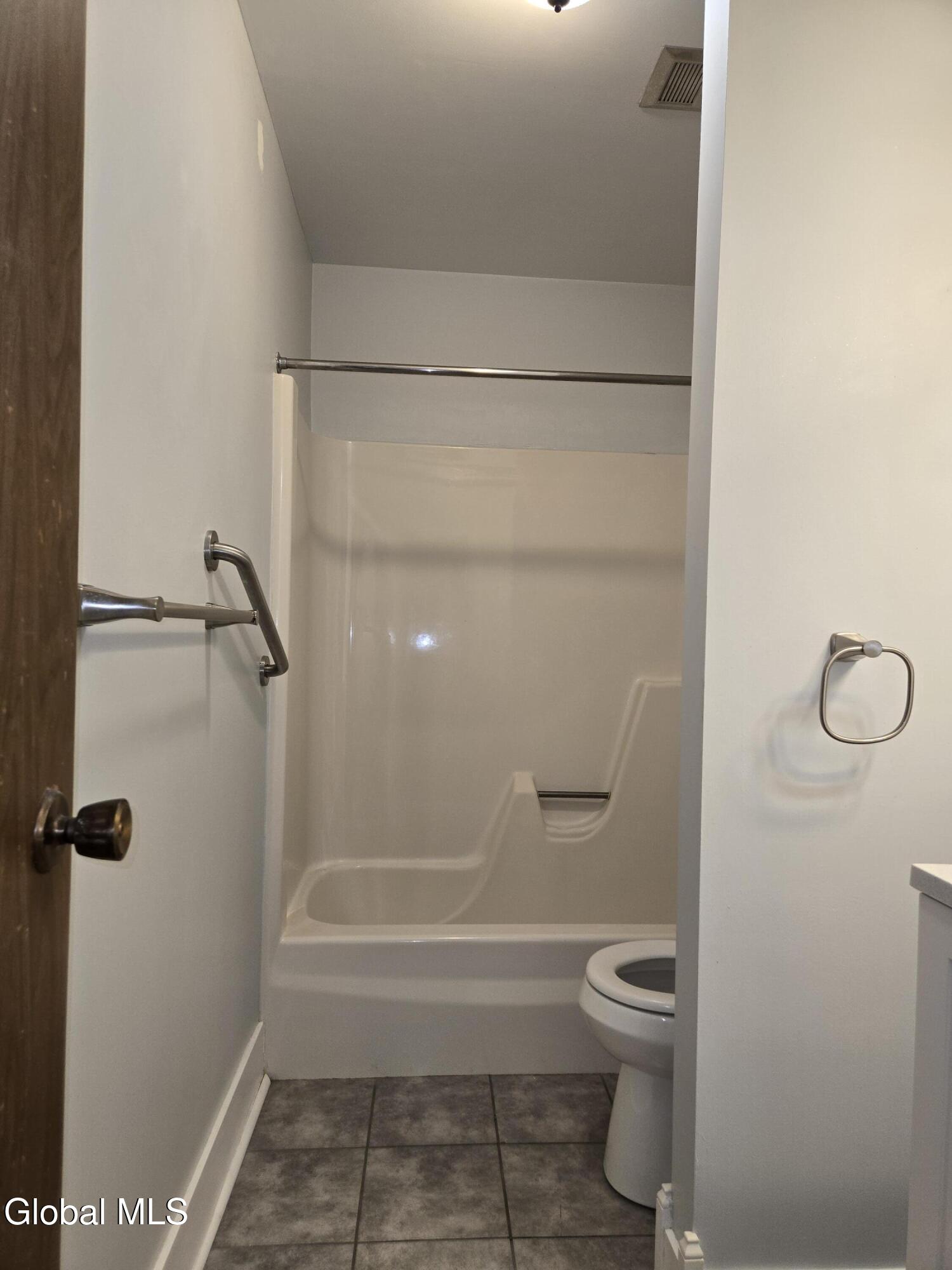 93 Ridgewood Terrace Albany, NY 12203 - Photo 30 of 38 20260301_180703