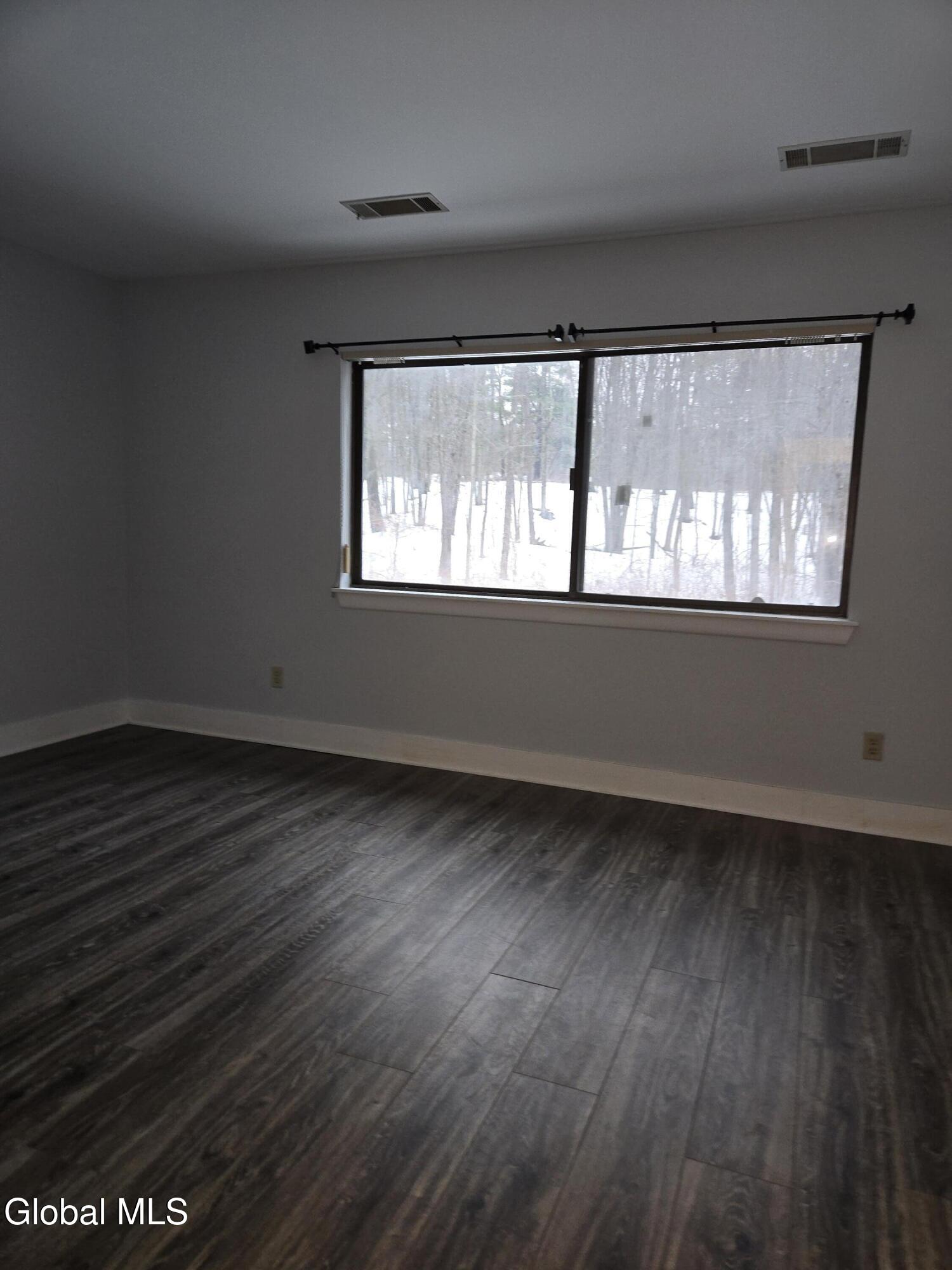 93 Ridgewood Terrace Albany, NY 12203 - Photo 34 of 38 20260307_171058