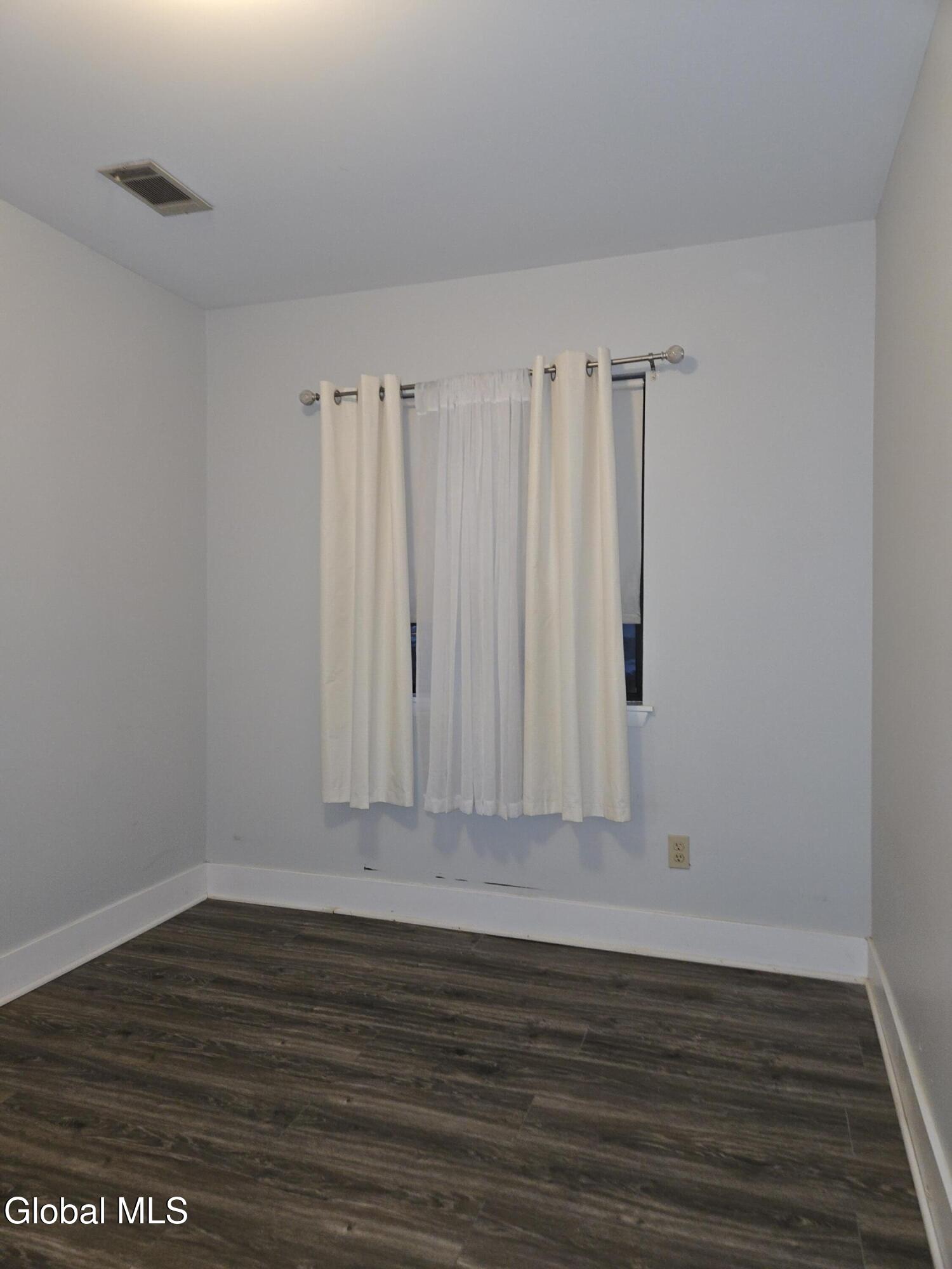 93 Ridgewood Terrace Albany, NY 12203 - Photo 4 of 38 20260301_180446