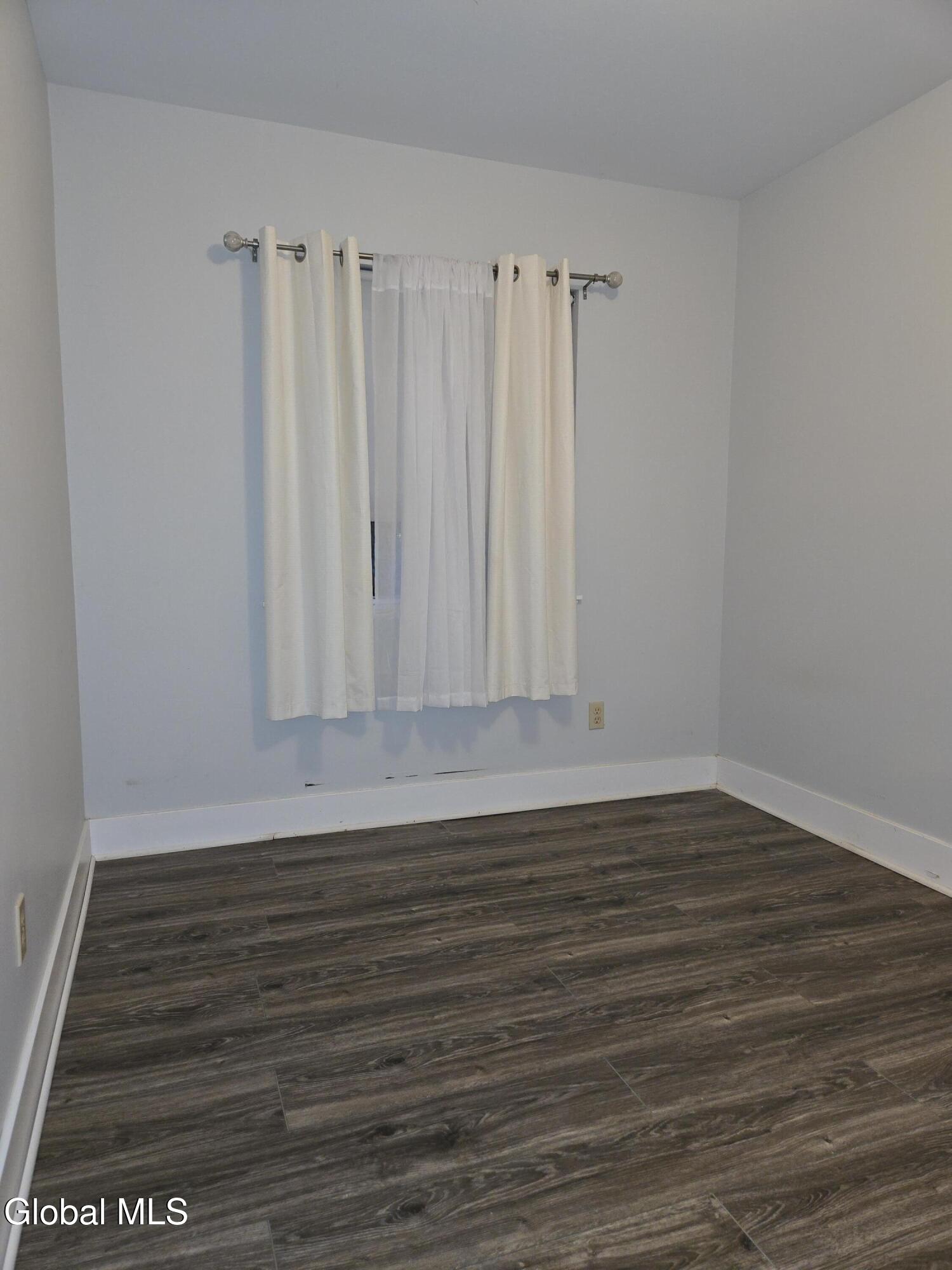 93 Ridgewood Terrace Albany, NY 12203 - Photo 5 of 38 20260301_180523