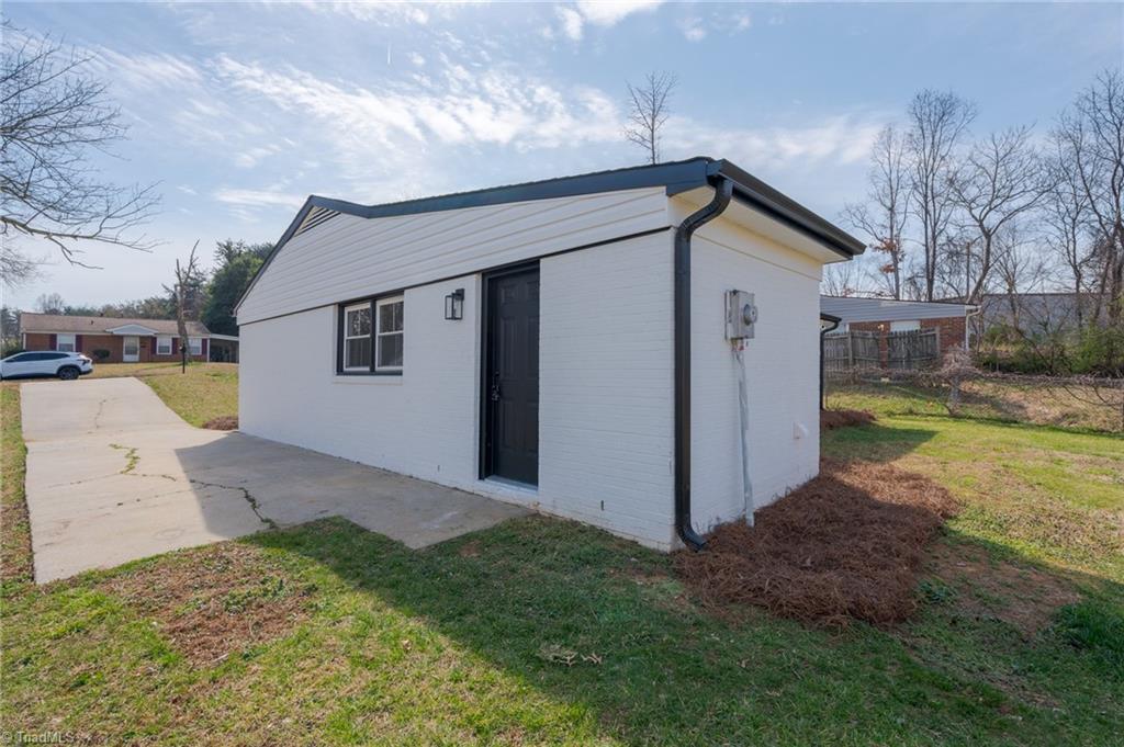 423 Habersham Road High Point, NC 27260 - Photo 14 of 42 Gallery Image 14