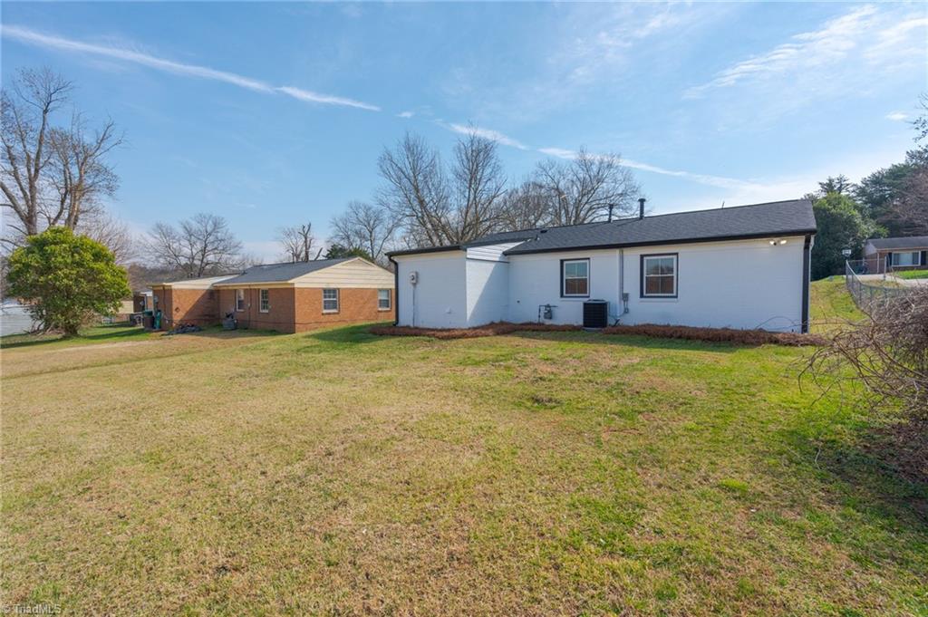 423 Habersham Road High Point, NC 27260 - Photo 15 of 42 Gallery Image 15