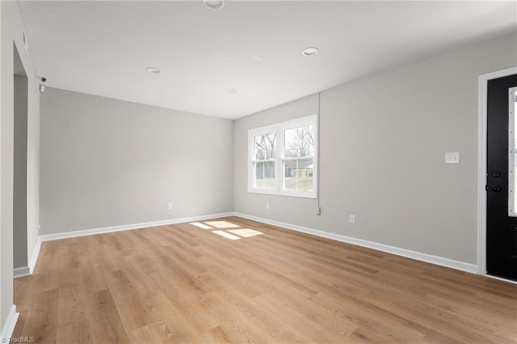 423 Habersham Road High Point, NC 27260 - Photo 21 of 42 Living Room