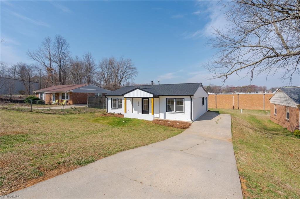 423 Habersham Road High Point, NC 27260 - Photo 9 of 42 Gallery Image 9