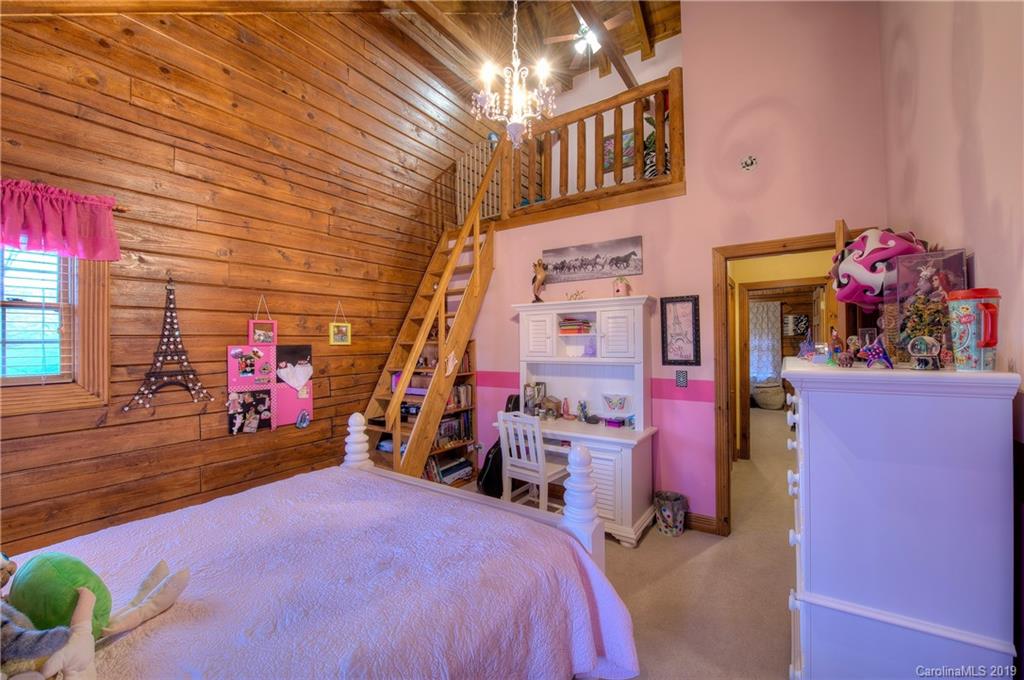 191 Red Bird Road Spruce Pine, NC 28777 - Photo 28 of 48 Gallery Image 28