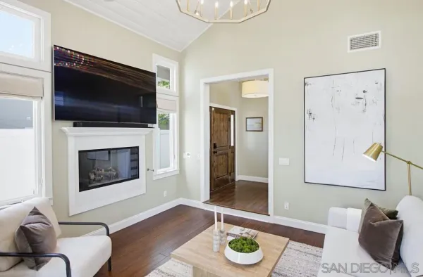 $2,149,900 | 4008 Honeycutt Street, San Diego, CA 92109