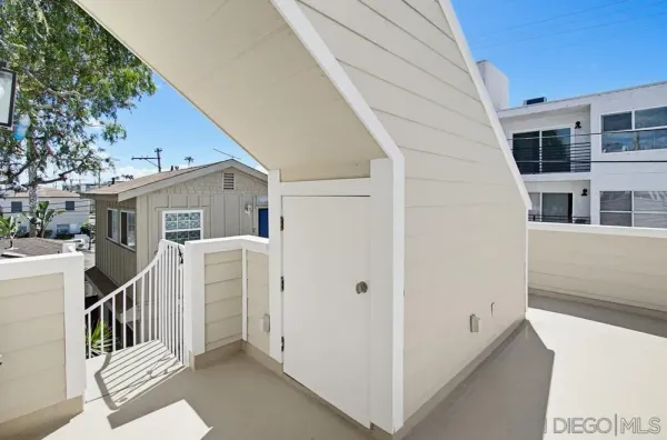 $2,149,900 | 4008 Honeycutt Street, San Diego, CA 92109