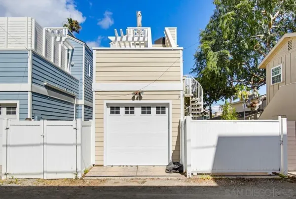$2,149,900 | 4008 Honeycutt Street, San Diego, CA 92109