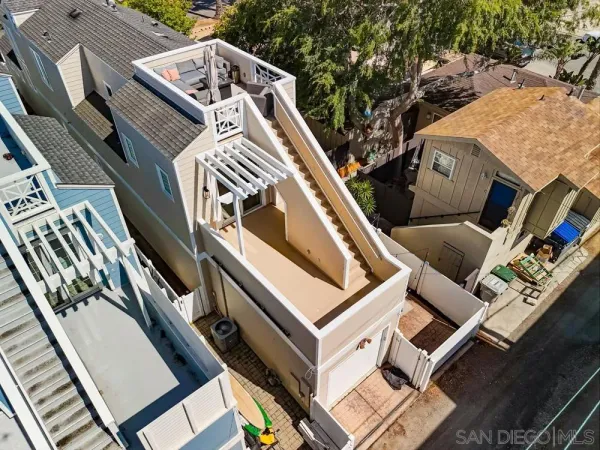 $2,149,900 | 4008 Honeycutt Street, San Diego, CA 92109