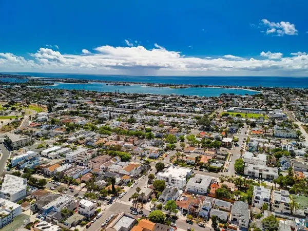 $2,149,900 | 4008 Honeycutt Street, San Diego, CA 92109