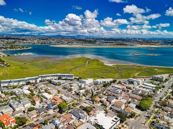 $2,149,900 | 4008 Honeycutt Street, San Diego, CA 92109