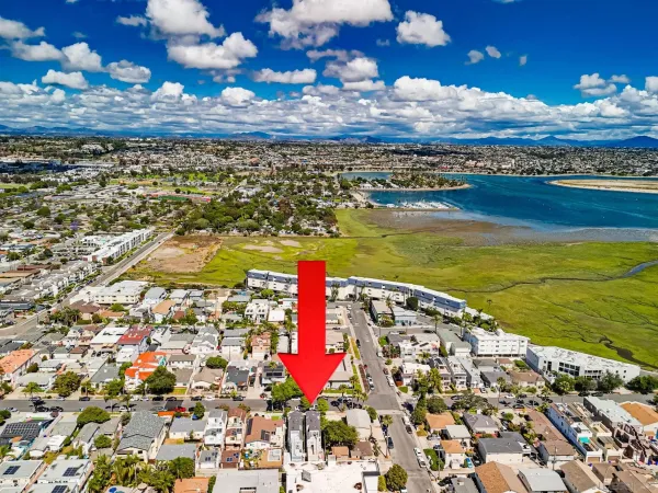 $2,149,900 | 4008 Honeycutt Street, San Diego, CA 92109