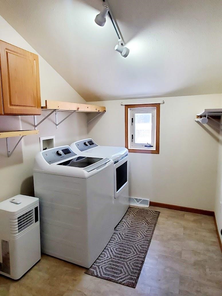 111 North 12th Street Clintonville, WI 54929 - Photo 17 of 33