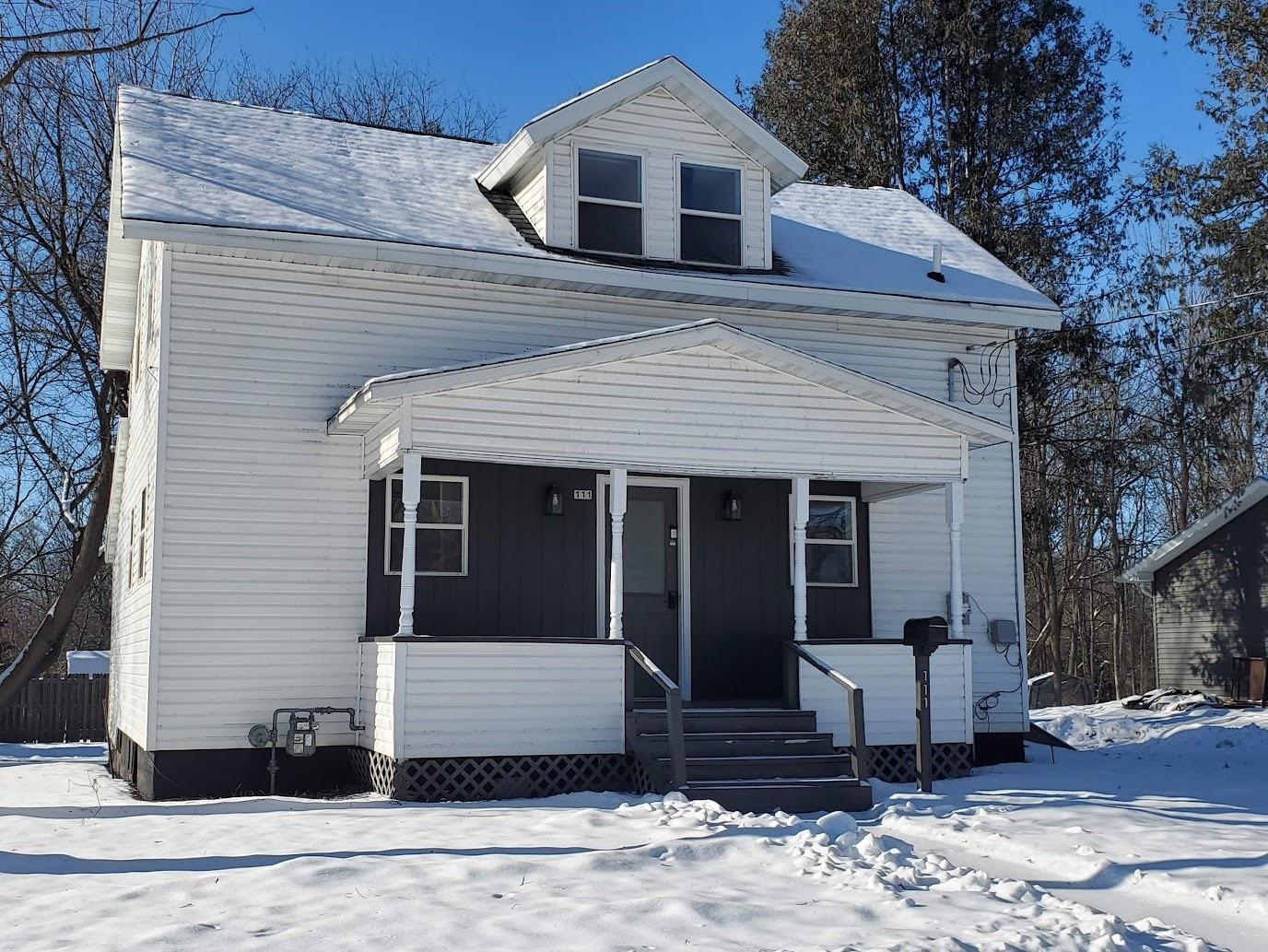 111 North 12th Street Clintonville, WI 54929 - Photo 2 of 33