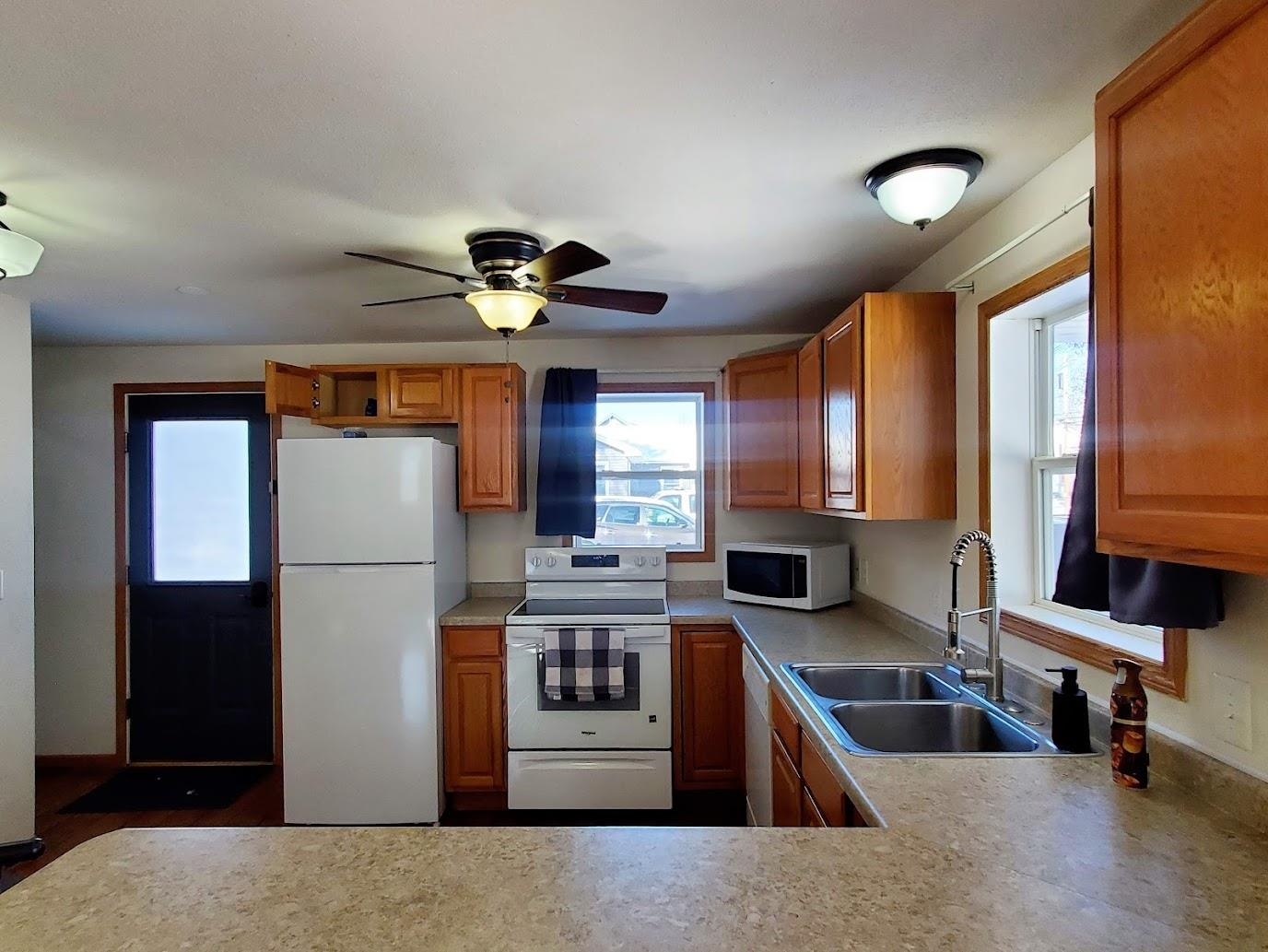 111 North 12th Street Clintonville, WI 54929 - Photo 7 of 33