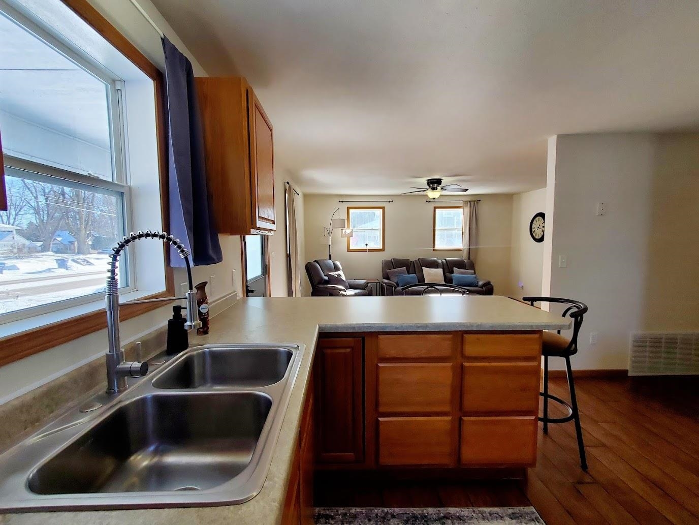 111 North 12th Street Clintonville, WI 54929 - Photo 9 of 33