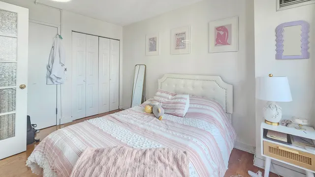 a close up view of a washer and dryer