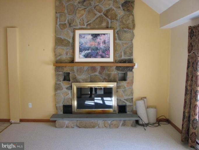 29165 Ricks Landing Road Kennedyville, MD 21645 - Photo 10 of 13 Living Room