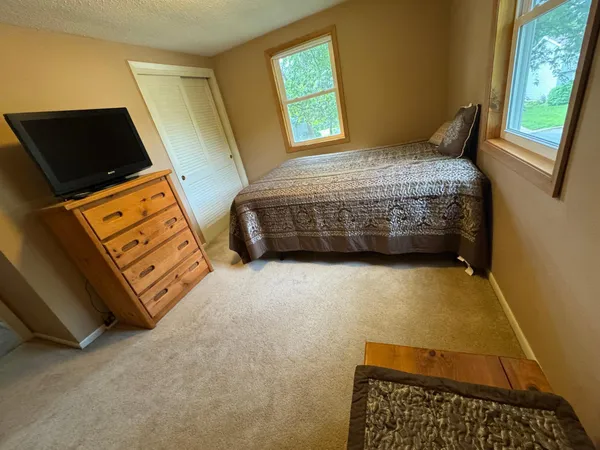 $289,900 | 209 Burr Oak Drive, Albert Lea, MN 56007