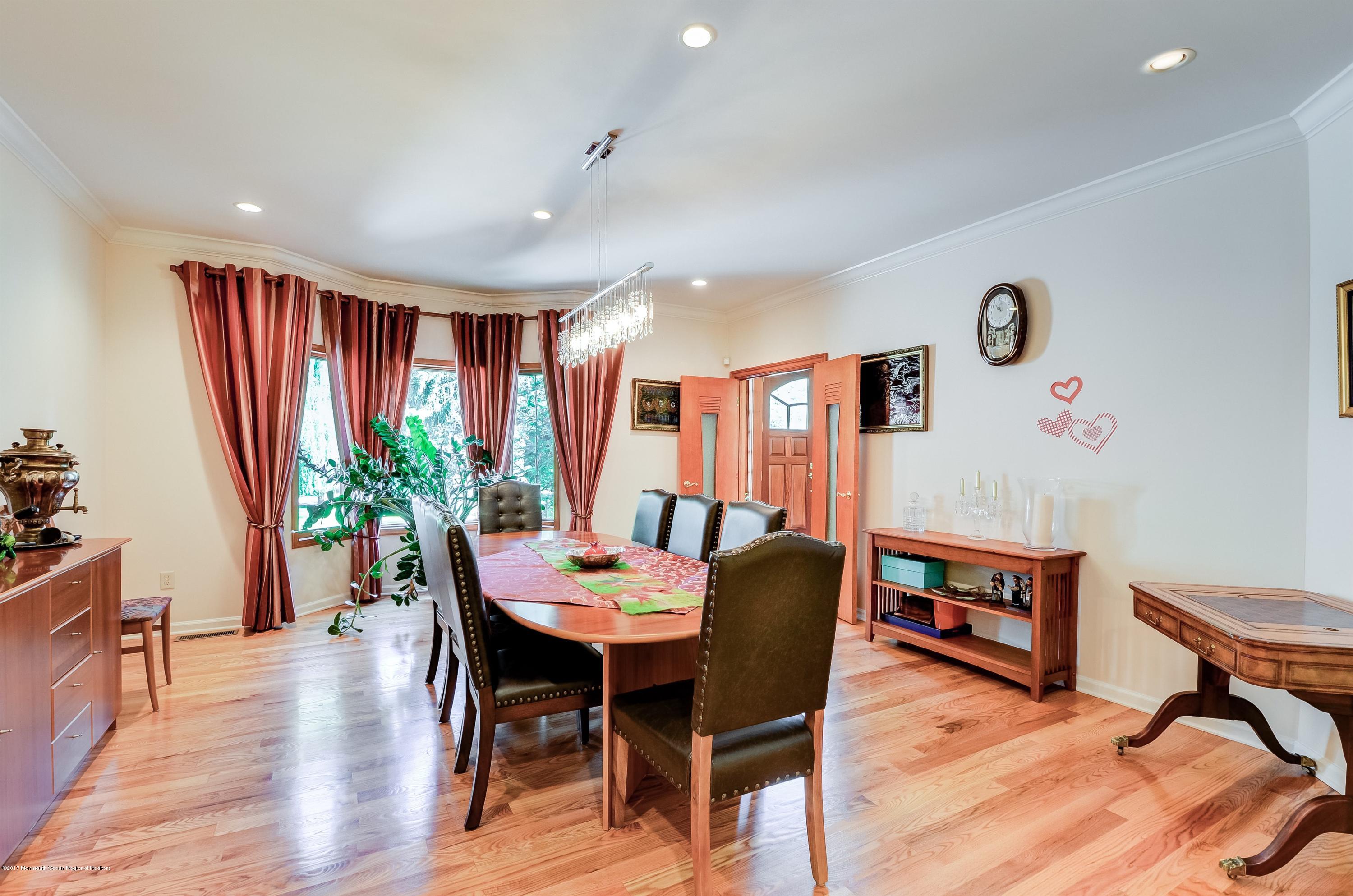 7 McCampbell Road Holmdel, NJ 07733 - Photo 8 of 42 Formal Dining Room