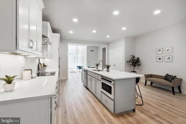 $698,900 | 2 A Leahy Drive, Newark, DE 19711