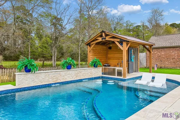 $360,000 | 14169 Twelve Oaks Drive, Walker, LA 70785