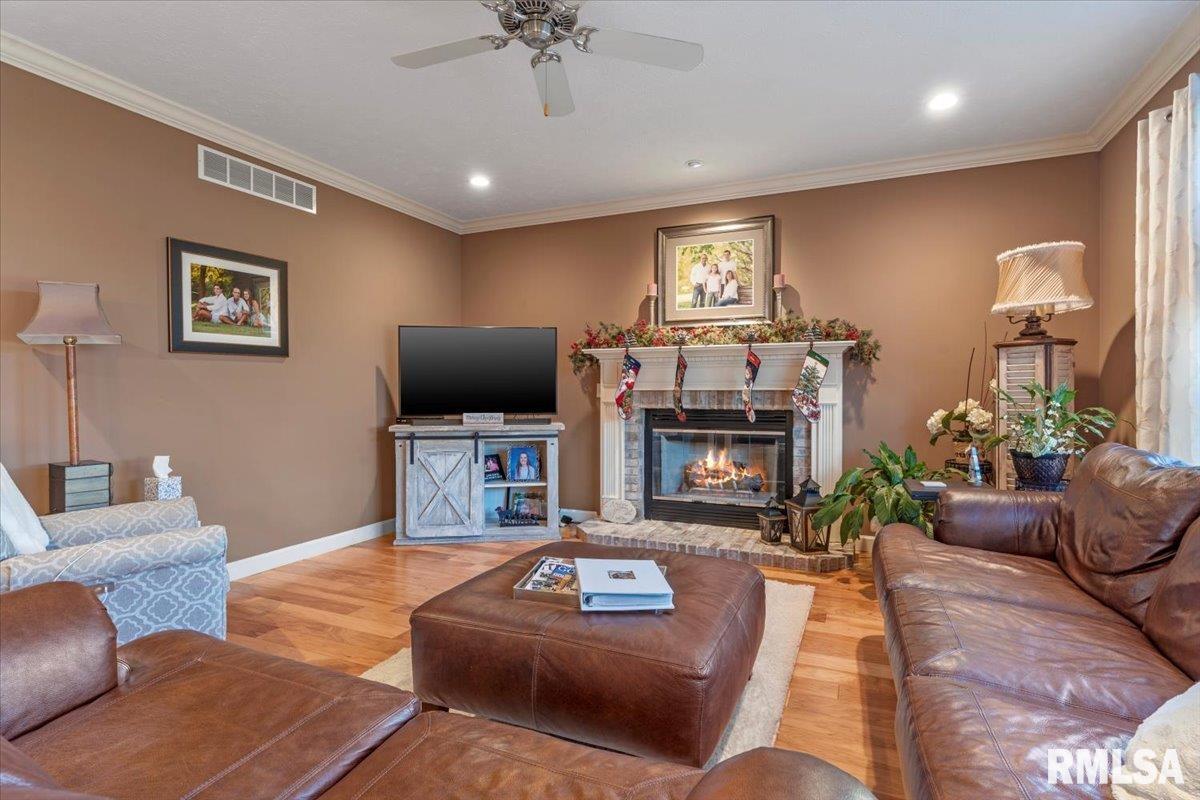 2000 Hidden Mill Drive Springfield, IL 62711 - Photo 17 of 52
