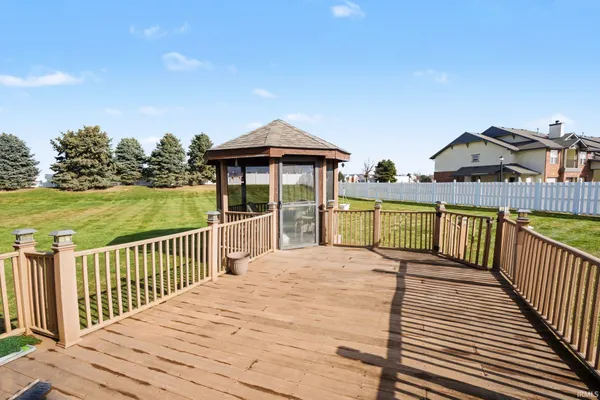 $348,000 | 6114 Rockefeller Court, Granger, IN 46530