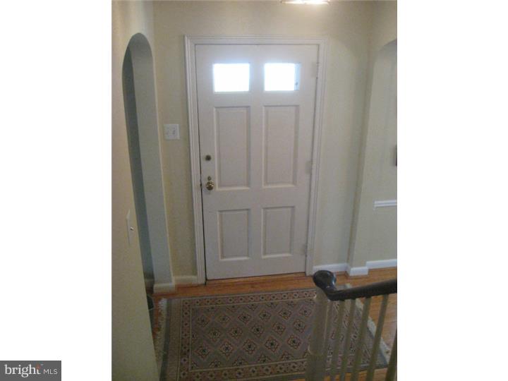 546 Prescott Road Merion Station, PA 19066 - Photo 3 of 20 Foyer