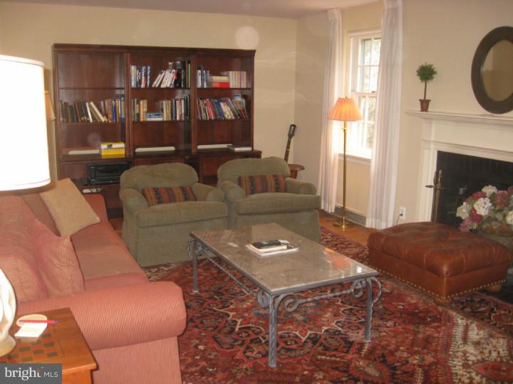 546 Prescott Road Merion Station, PA 19066 - Photo 4 of 20 Living Room